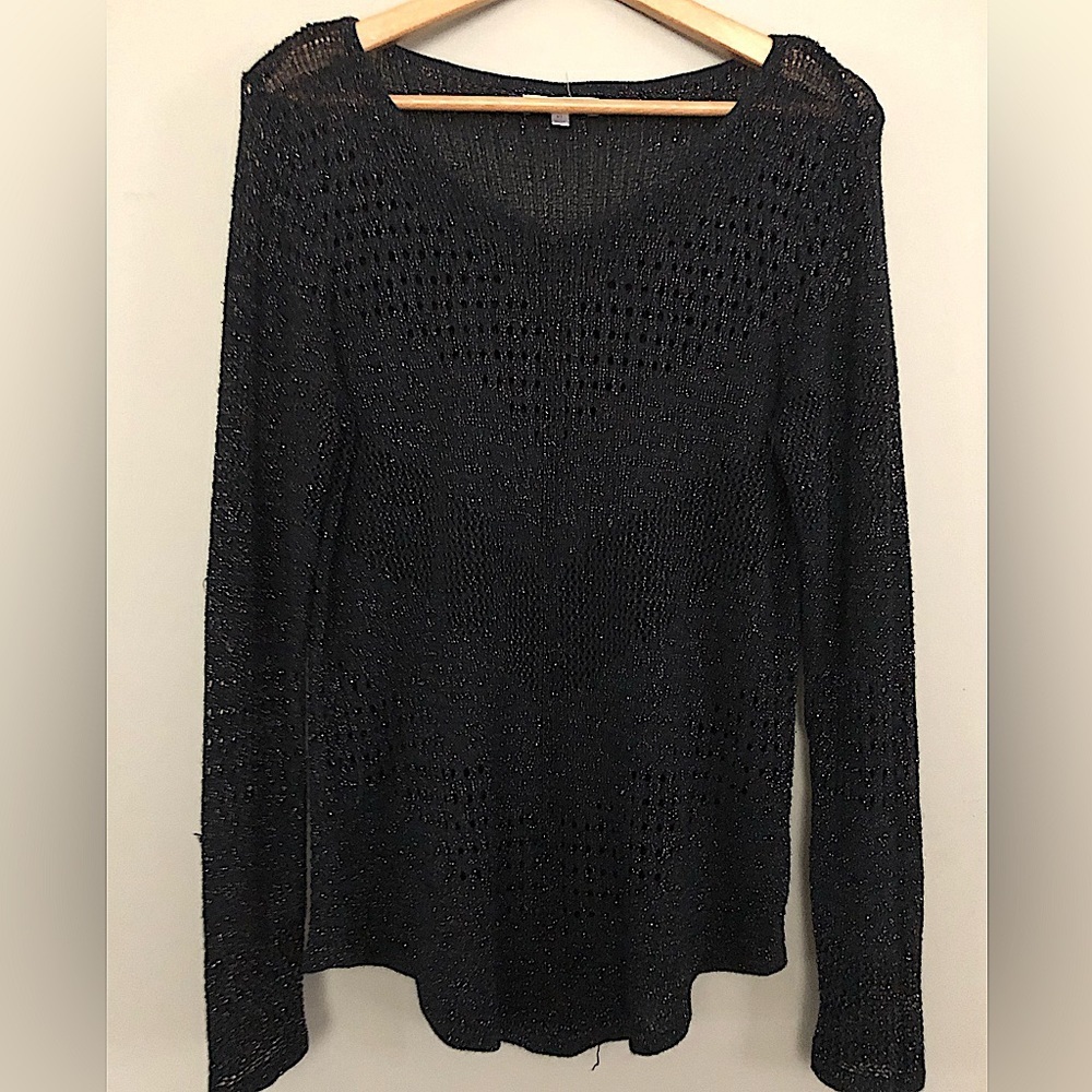 JENNIFER LOPEZ Crochet Metallic Long Sleeve Top